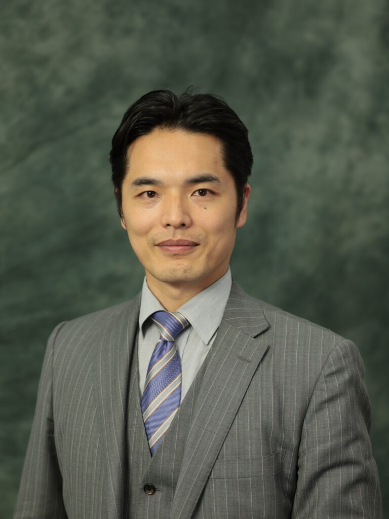 担当者近藤写真
